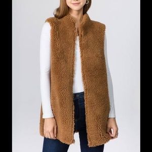 Tan Sherpa mock neck vest -medium